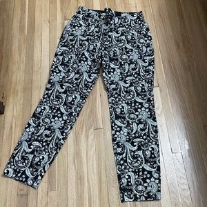 Express pants, paisley print, brand new